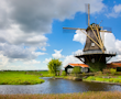 Bike tour along historic windmills and waterways